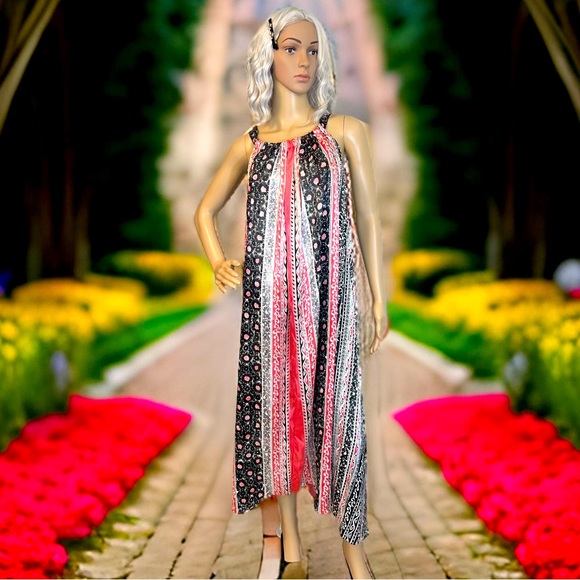 Oscar de la Renta Dresses & Skirts - Oscar de la Renta EUC Signature Balinese
Vines Tribal Charmeuse Maxi Gown (0482)